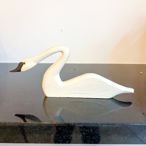 SET OF 3 BOYDS COLLECTION LTD HAND CARVED WHITE SWANS SIGNED J. DUDLEY - Picture 4 of 8